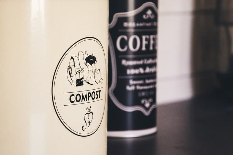 The 8 BEST Compost Bins For An Apartment - Almost Zero Waste