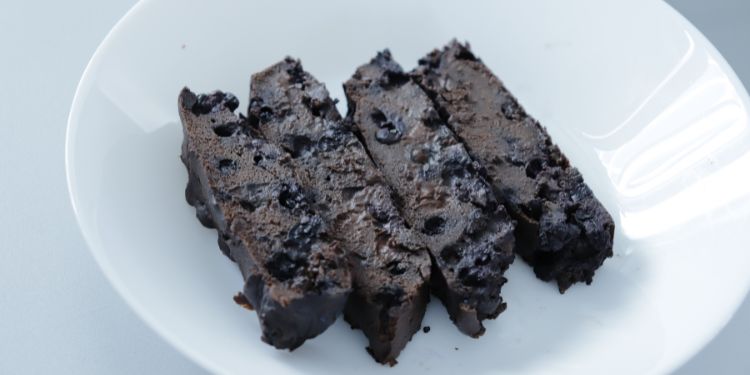 vegan chocolate blueberry cake cover