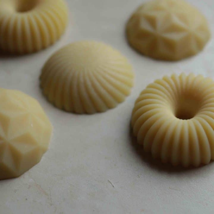 Non-Greasy Lotion Bar Recipe (Vegan & Without Beeswax) - Almost Zero Waste