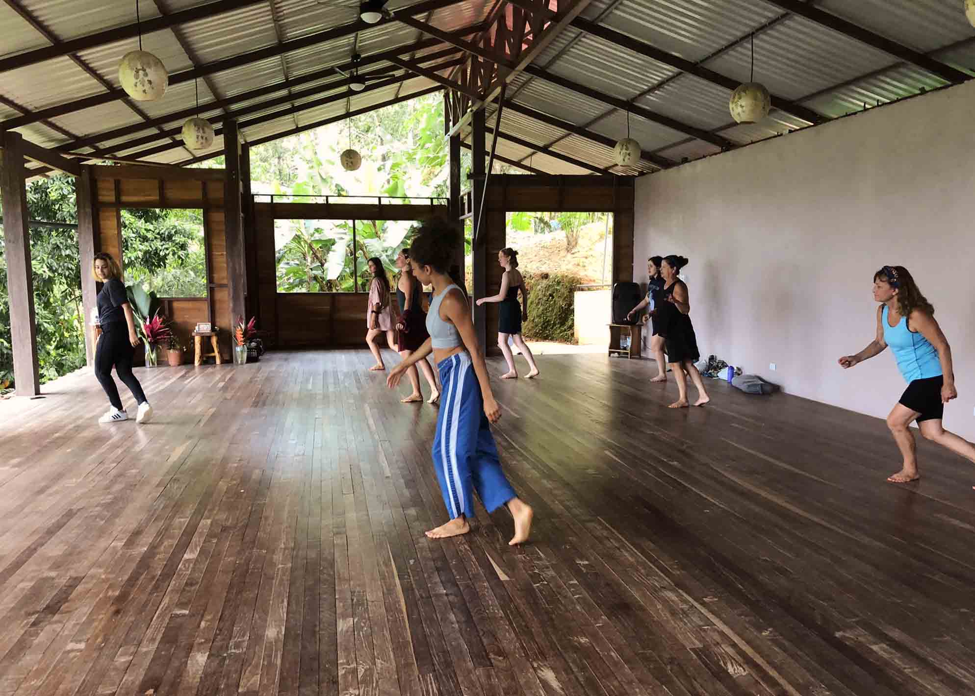 53-non-materialistic-gifts-for-any-budget-2024-almost-zero-waste