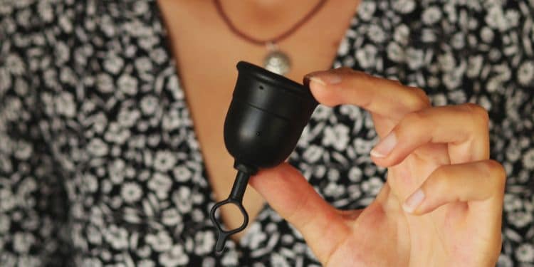 advantages and disadvantages of menstrual cups,pros and cons of menstrual cups