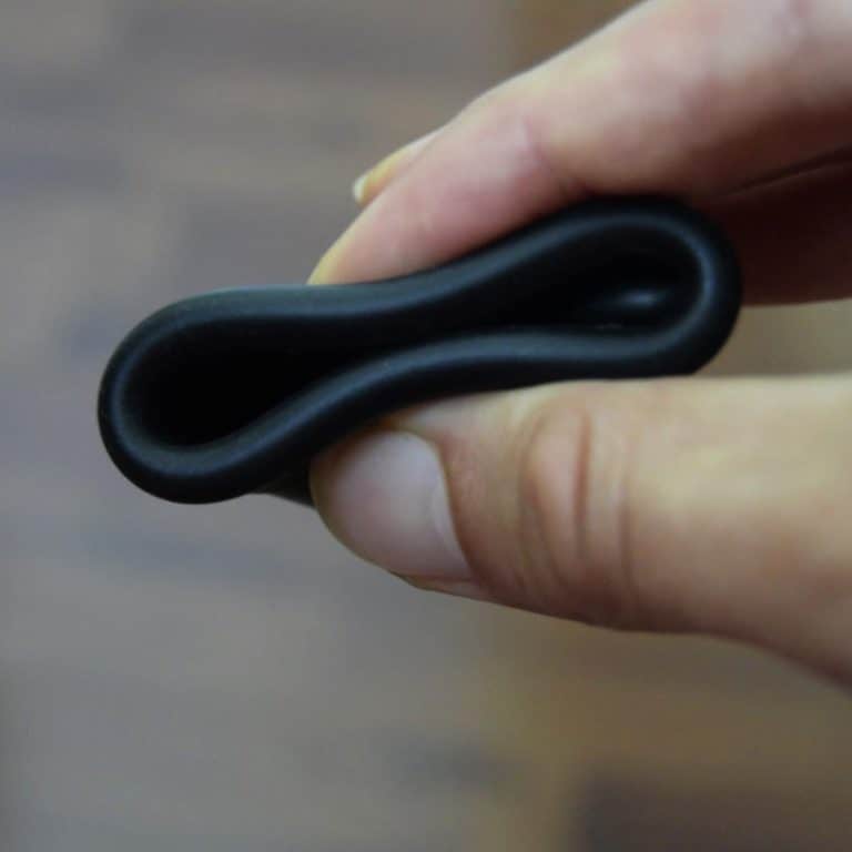 Mastering 8 Menstrual Cup Folding Methods Newbies Guide (2024)