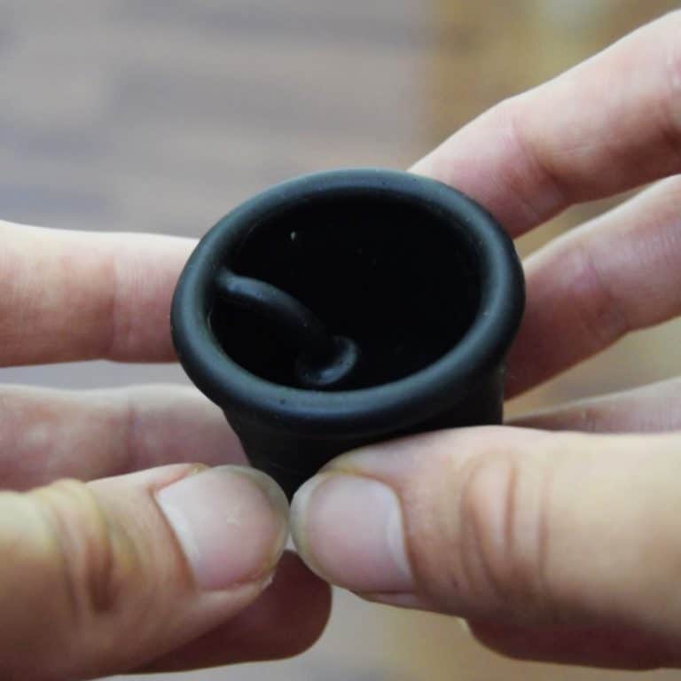 Mastering 8 Menstrual Cup Folding Methods Newbies Guide (2024)