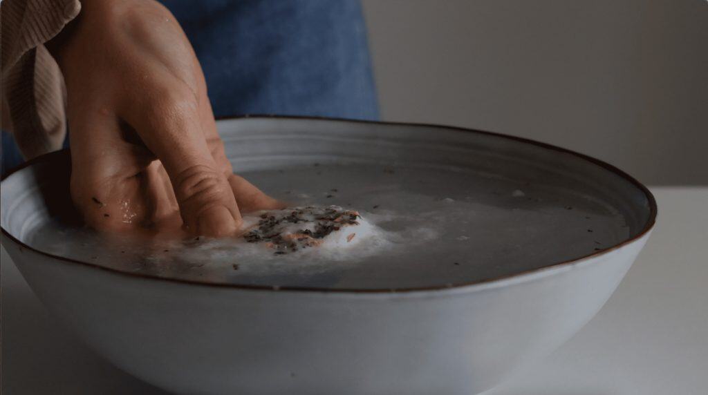 DIY bath bombs,homemade bath bombs,natural bath bombs,DIY bath bombs without Epsom salt