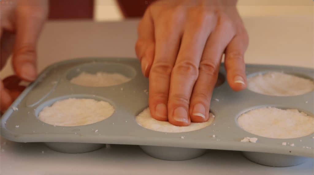 DIY bath bombs,homemade bath bombs,natural bath bombs,DIY bath bombs without Epsom salt